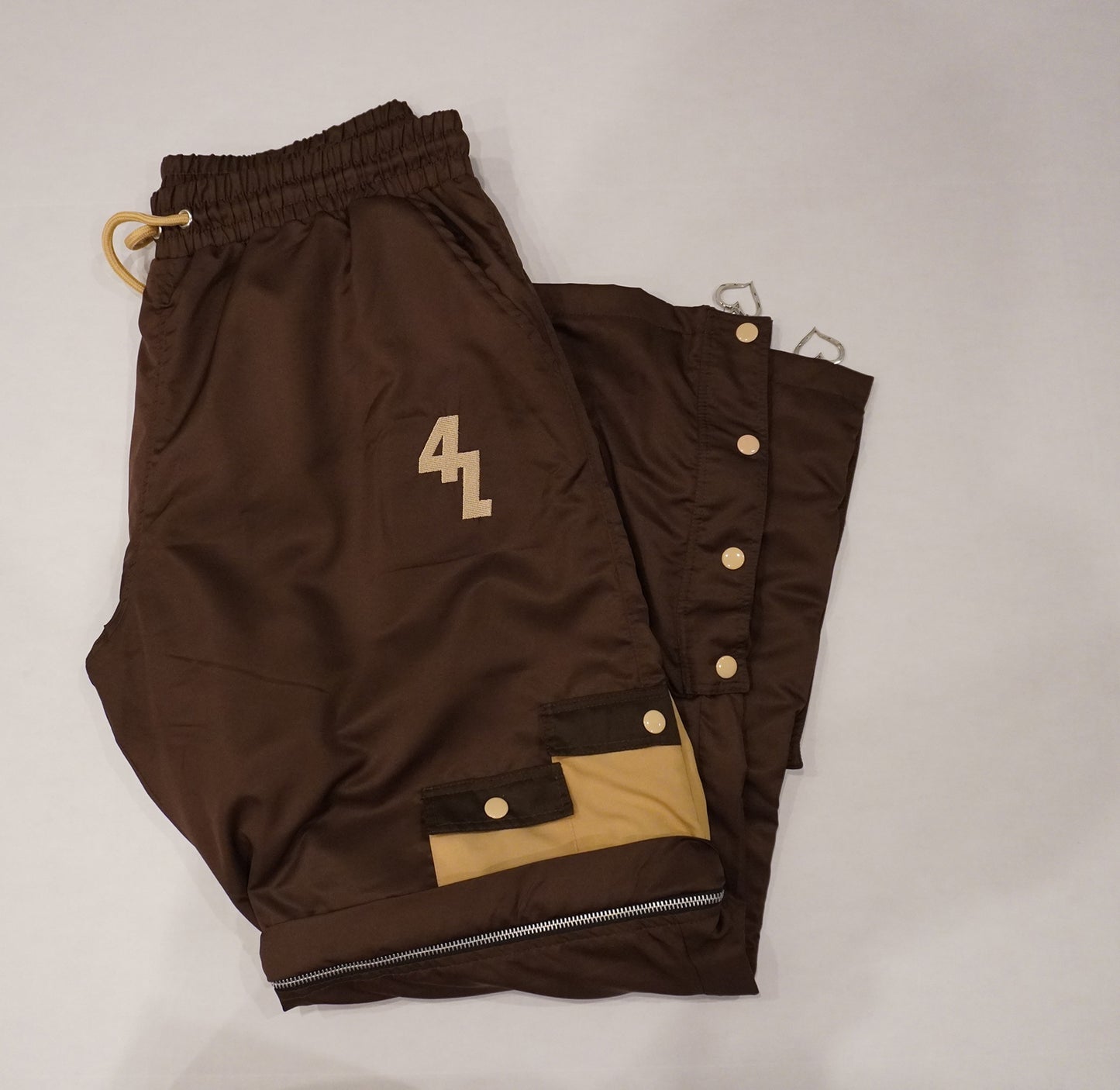 4L "Convertible Cargos"