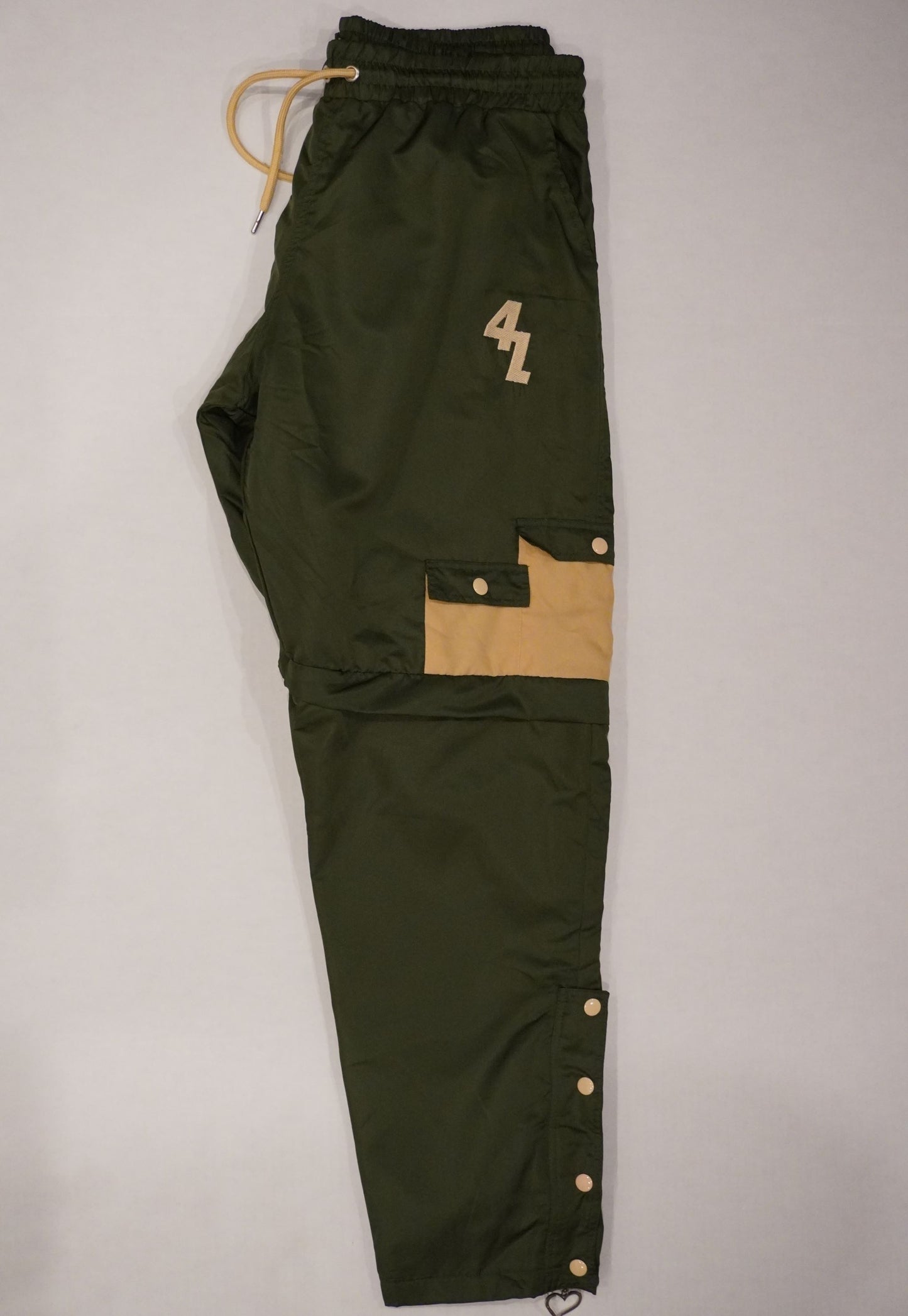 4L "Convertible Cargos"