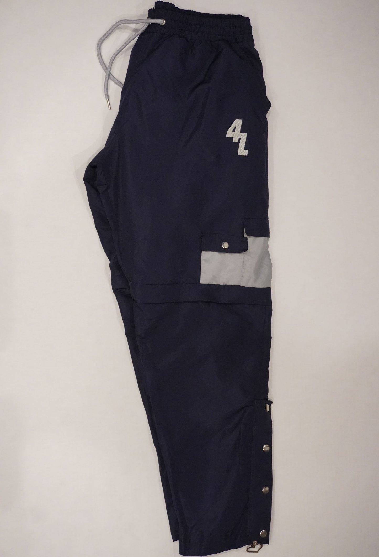 4L "Convertible Cargos"