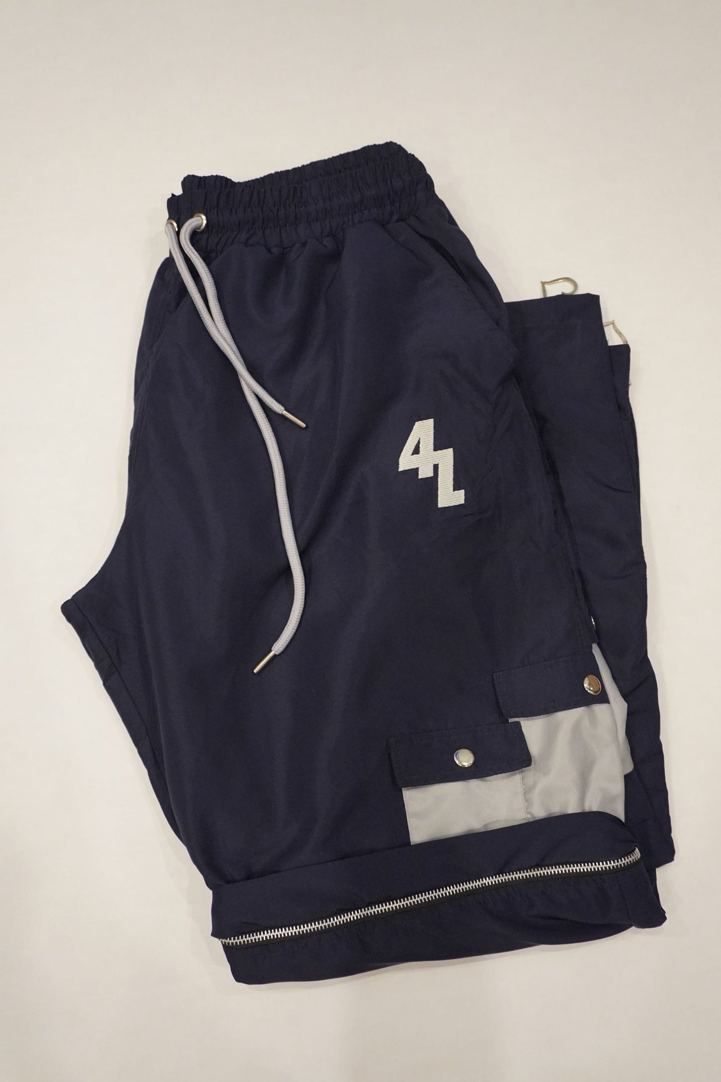 4L "Convertible Cargos"