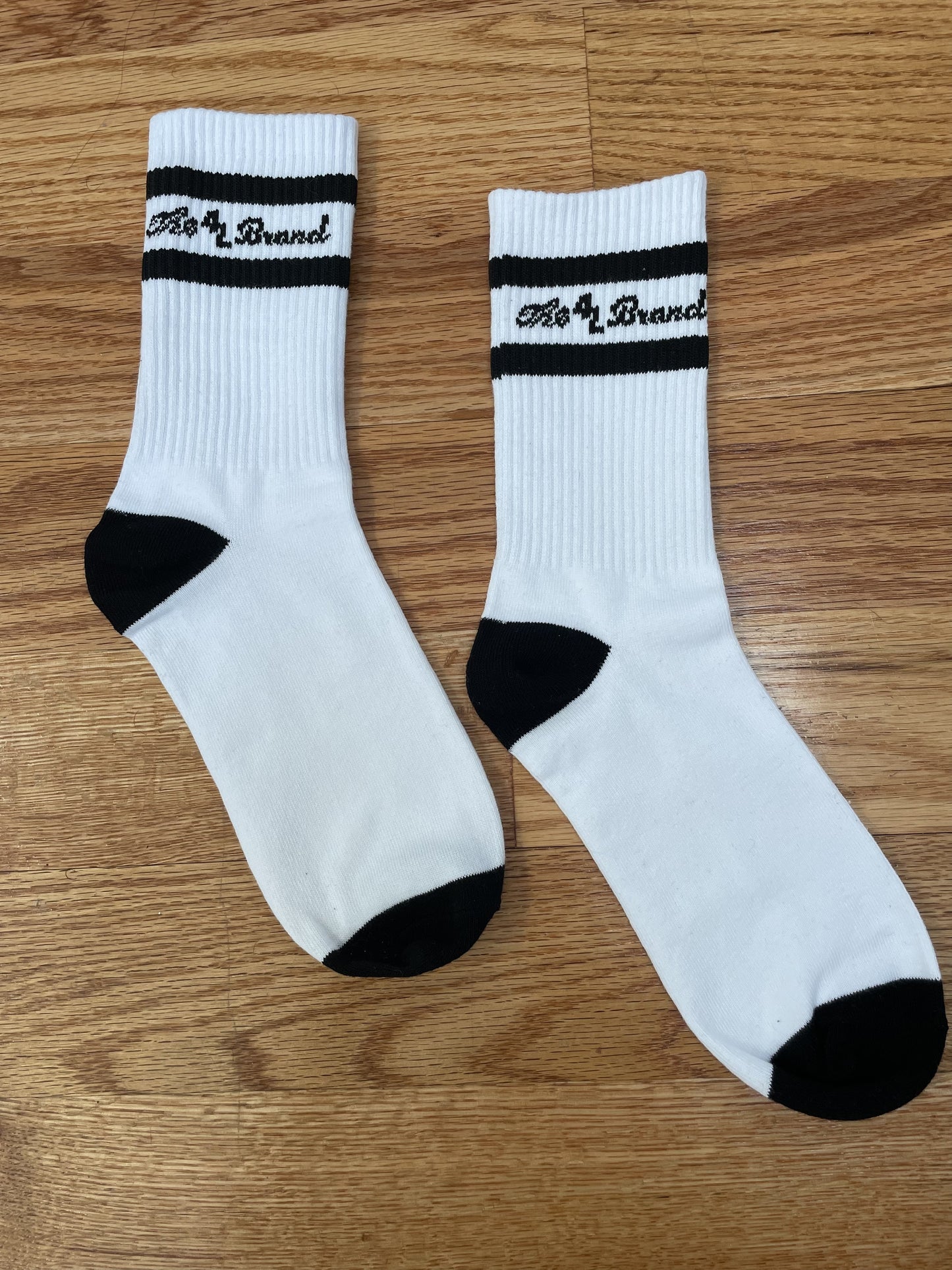 4L "Statement" Crew Socks